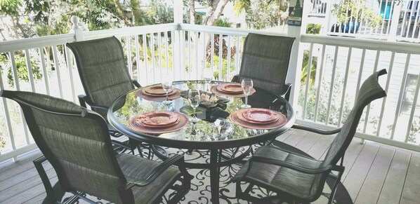 Spacious Back Deck