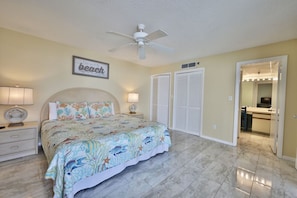 King size bed in the gulf front master bedroom.