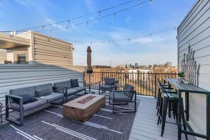 Expansive rooftops perfect to enjoy a stunning Nashville skyline sunset before going to Broadway!