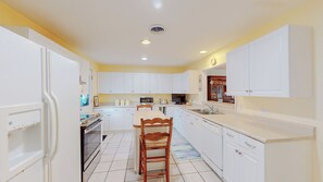 Fully Stocked Kitchen