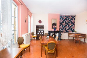 SALLE A MANGER