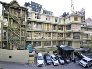 Fachada da propriedade