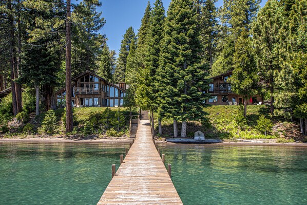 Cedar Hollow Exterior Pier House Right - Cedar Hollow Exterior Pier House Right