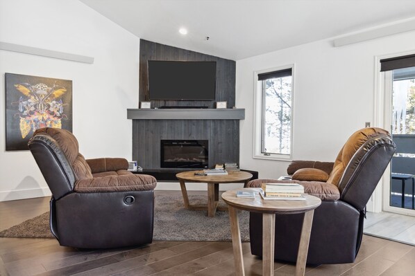 Living Room with Fireplace