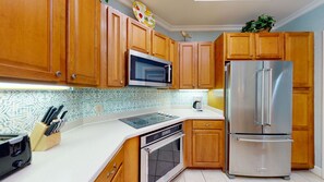 Fully Equipped Kitchen with Stainless Steel Appliances