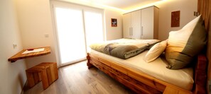 Ferienwohnung Holzwieb, 92 qm, 2 Schlafzimmer, max. 4 Personen