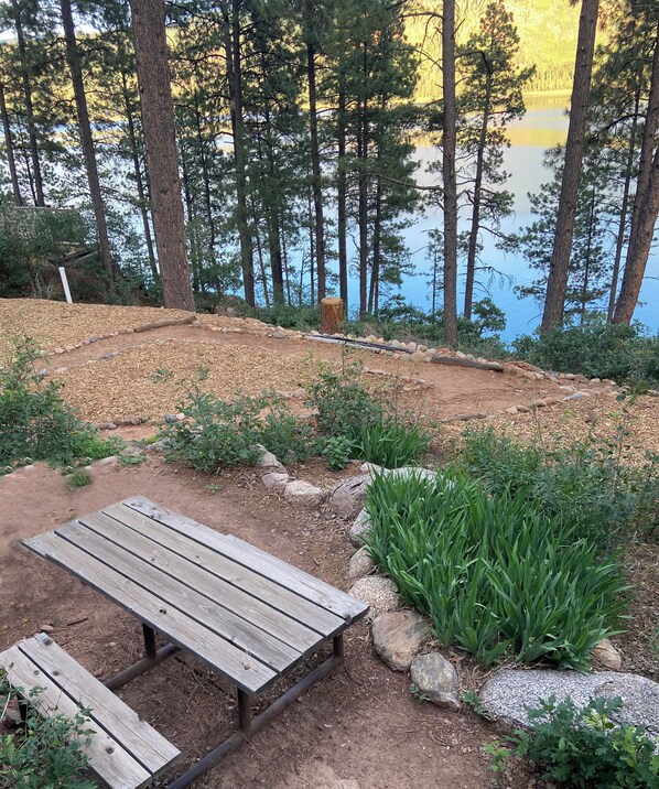 Lakefront Cabin!