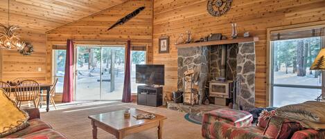 Tahoe Donner Vacation Rental | 3BR | 2.5BA | 1,786 Sq Ft | Stairs Required