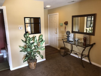 Completely remodeled 1800 sq.ft. condo 2 Bedrooms, Loft, with Lots Of Amenities