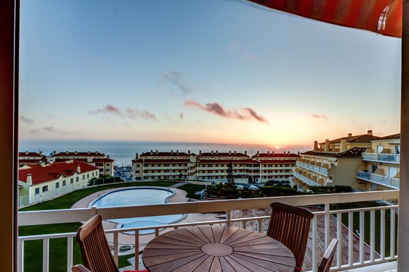 balcon avec vue sur la mer