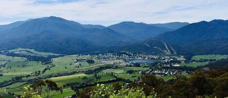 Mount Beauty township view from Sullivan's lookout
