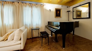 Grand piano