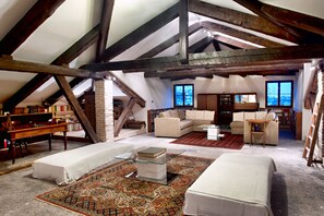 The attic living-room to relax & listen music with a 3000 classical CD's library