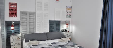 BEDROOM 1: beds can be used as single or as double