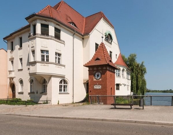 Overnatningsstedets facade