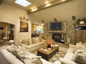 Family Room with Large 45' plasma TV, perfect for movie night or sports.