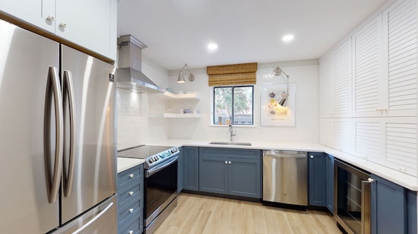 Updated Kitchen with Two-Tone Cabinets