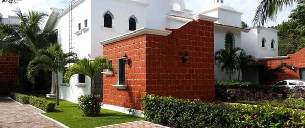 Exterior