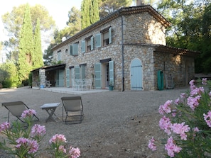 Extérieur