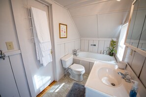 Master Bathroom upstairs
