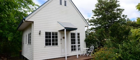 Silky Oak Cottage