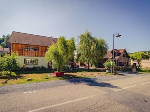 Außenseite Ferienhaus [Sommer]