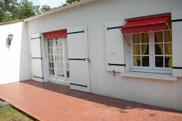 Exterior detail