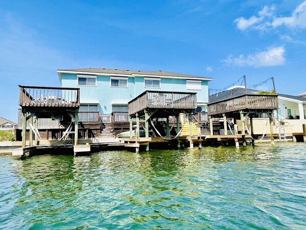 View of the back deck (middle upper deck)