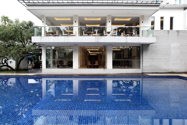 Piscina exterior