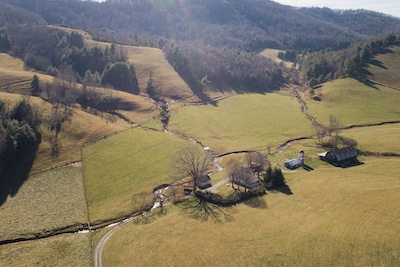 Charming 1930’s Farmhouse located between Boone/West Jefferson, NC!