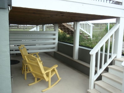 OCEAN FRONT! SUPER CLEAN - see reviews!!! w/PRIVATE boardwalk beach access!