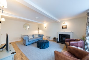 Stunning livingroom with period features