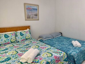 Bedroom with additional Aerobed set up