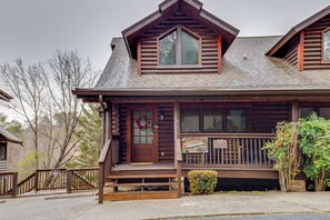 Duplex Exterior | Keyless Entry
