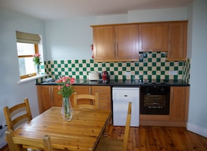 Dingle Courtyard Cottages, Cluster of Self-Catering Holiday Homes in Dingle, County Kerry