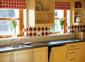 Dingle Courtyard Cottages, Cluster of Self-Catering Holiday Homes in Dingle, County Kerry