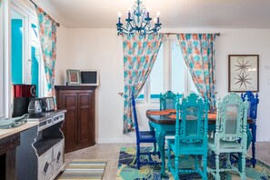 Unit B dining - a perfect place to enjoy family meals