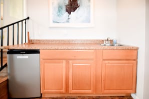 MINI FRIDGE AND WET BAR