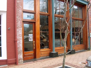 307 Pollock Street-front of building