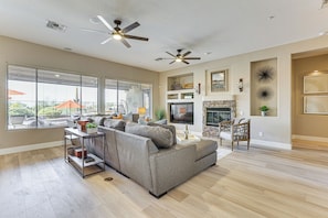 Living Room | Free WiFi | Gas Fireplace | Smart TV w/ Cable
