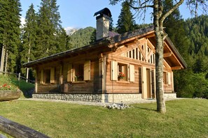 chalet-brenta-dolomites-Wohnung-Gebäude-extern