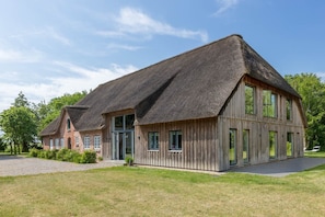 Nordwestansicht des Anwesens