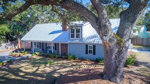 Front Yard has views of Intercoastal Waterway
