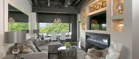 Living Room overlooking Lake and Park