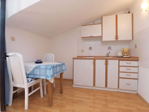 Private kitchenette