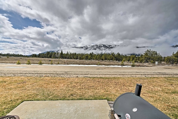 Donnelly Vacation Rental | 3BR | 2BA | 1,389 Sq Ft | 1 Step for Entry