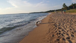 Ossossane Beach right in front of our beach house - perfect for sandcastles and long walks (you can walk all the way to Balm Beach)