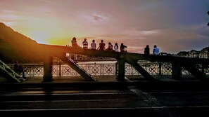 sorroundings 1. Szabadsag bridge-sunset