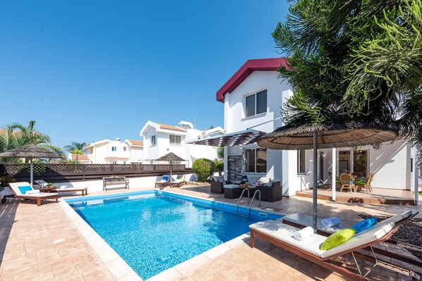 Villa Willow Mandali by Ezoria Villas (5181)