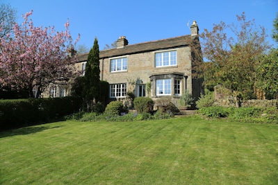 Froggatt, Hope Valley, Peak District National Park